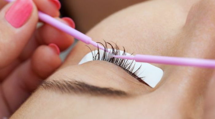 DIY: Safely Remove Eyelash Extensions at Home Without Risk,