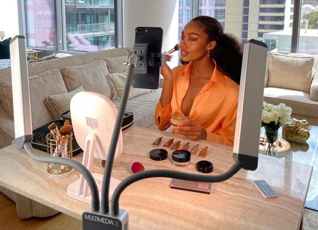 Why Makes Glamcor Lighting So Perfect For Lash Technicians?,