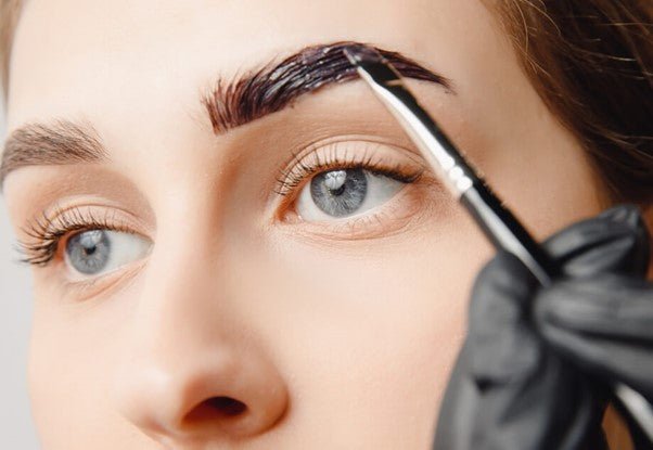 DIY: Eyebrow Tinting Made Easy at Home,