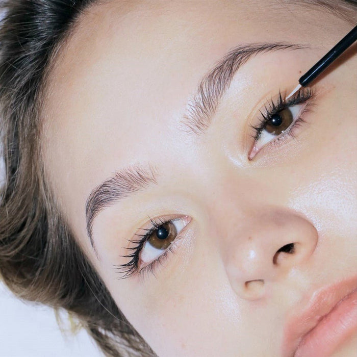 Which is the Best Eyelash Serum? A Comparison of Eyelash Serums by Testing!,